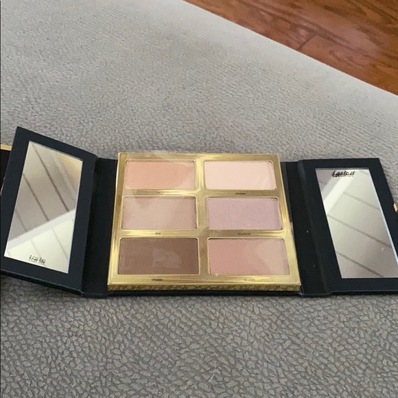 Makeup - Picture 2 of 3